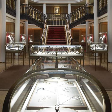 buying cartier trinity in paris flagship|cartier paris flagship shop.